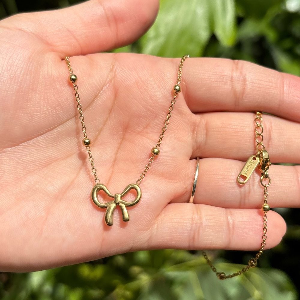 18K Gold Plated Stainless Steel Bow Necklace